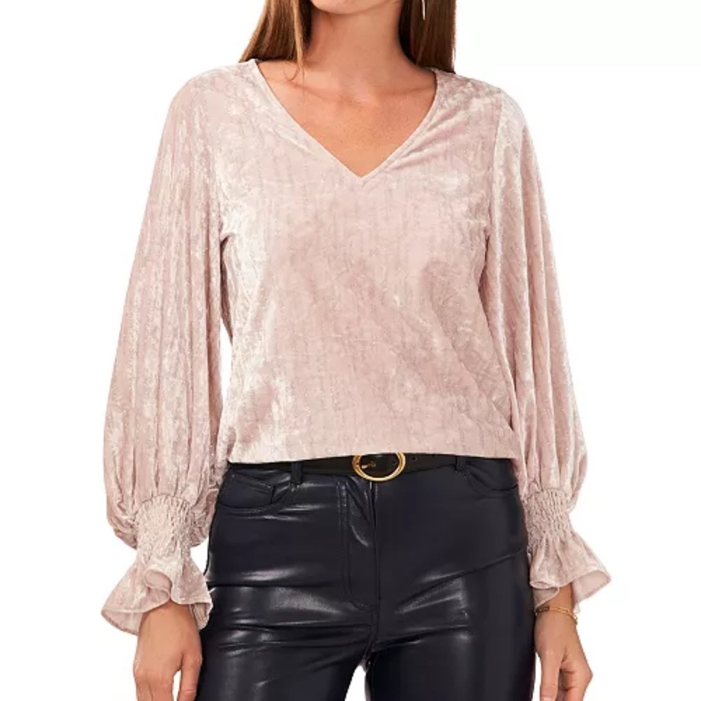 NWT-Vince Camuto elegant pearl sleigh all day ￼